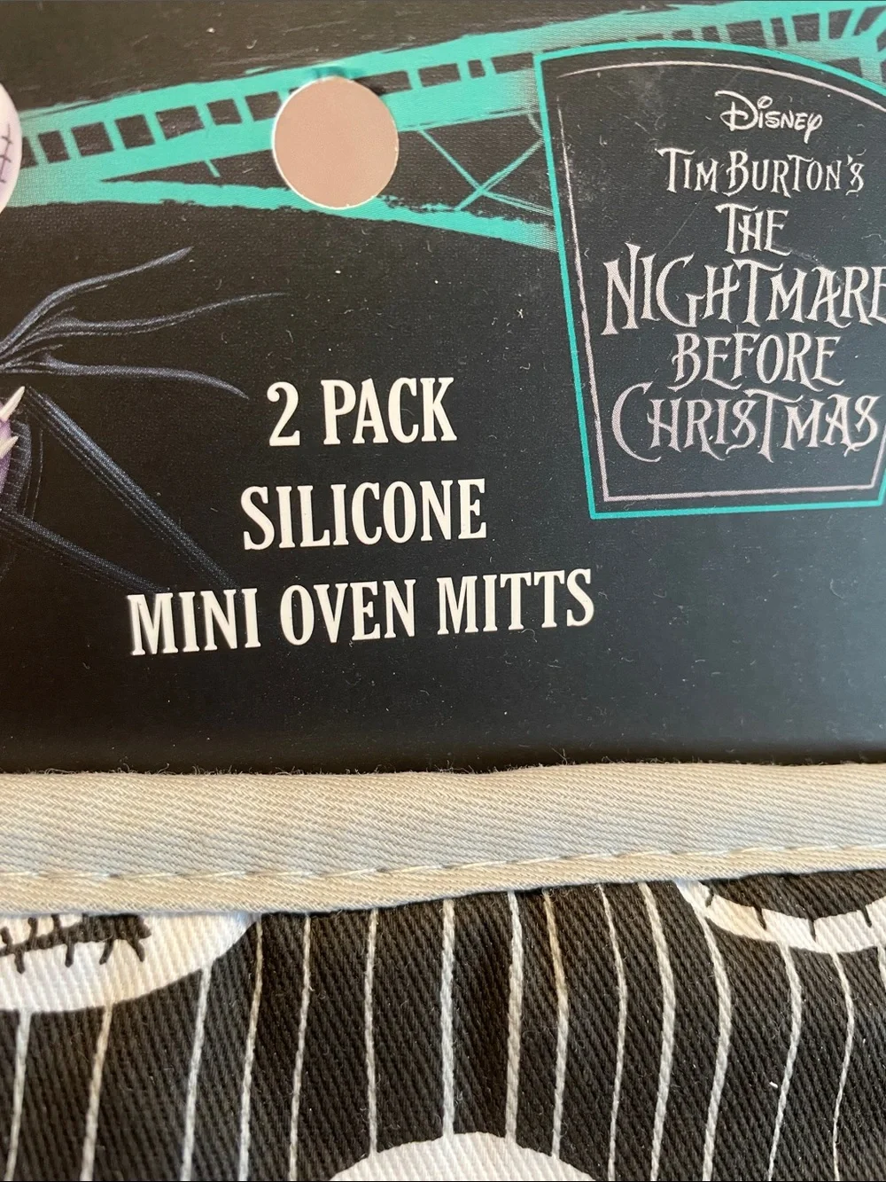 Disney's The Nightmare Before Christmas Kitchen Towels & Hot Pads Set - NWT
